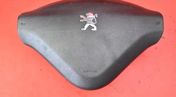 Peugeot 207 CC Steering wheel airbag 96500674ZD