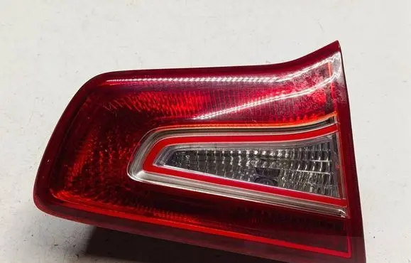 KIA Sportage Rear/tail lights 3AWF2W8A4