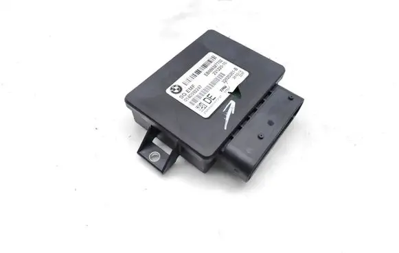 BMW 5 F10 F11 Hand brake control module 6863277 23122010 32620301B