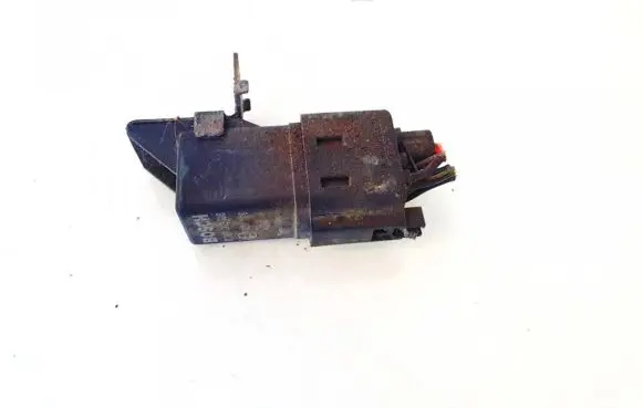 Skoda Superb B5 (3U) Glow plug pre-heat relay 0281003038
