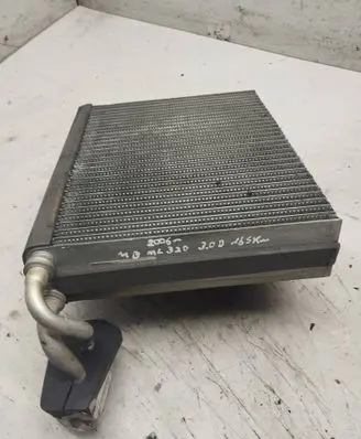 Mercedes-Benz ML W164 Air conditioning (A/C) radiator (interior) F668843R