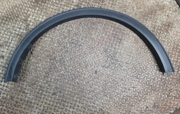 Ford Escape IV Rear arch trim LJ6BS286D02ACW