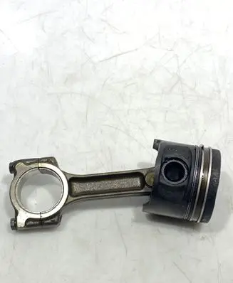 Renault Clio IV Piston with connecting rod 7657H