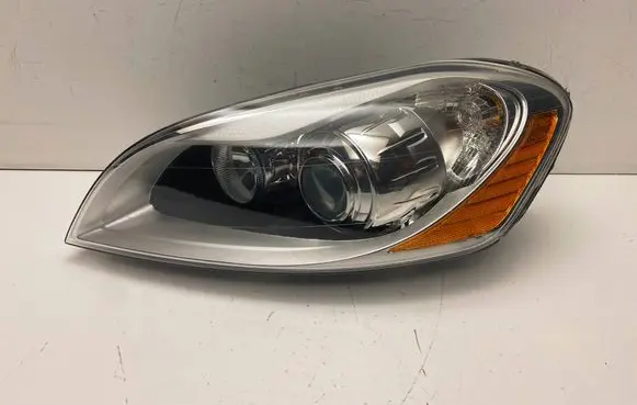 Volvo XC60 Headlight/headlamp 89902826 30763135