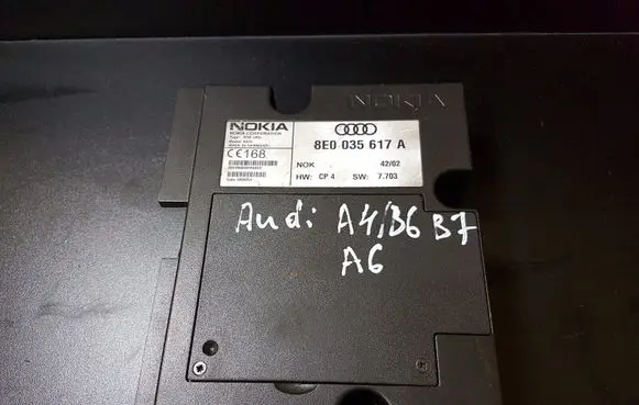 Audi A4 S4 B7 8E 8H Phone control unit/module 8E0035617A