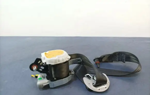 Hyundai i40 Front seatbelt 88810-3Z000