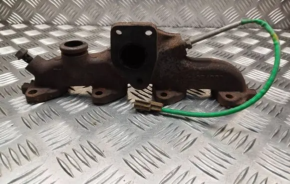 Renault Megane III Exhaust manifold 974073 8200929533