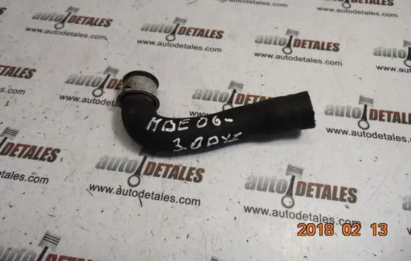Mercedes-Benz E W211 Engine coolant pipe/hose