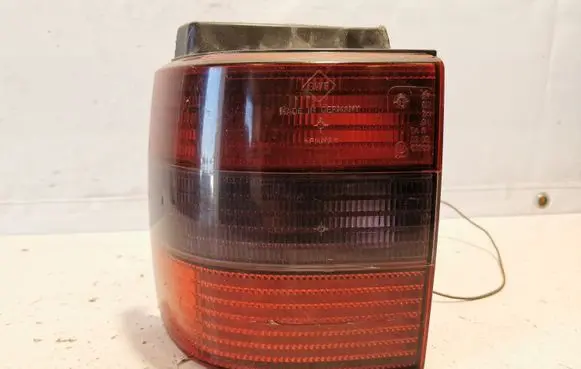 Volkswagen PASSAT B4 Rear/tail lights 3A9945111B