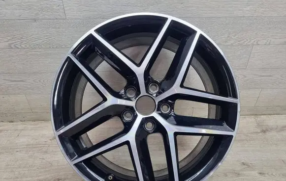 Seat Leon (5F) R18 alloy rim 5F0601025AB