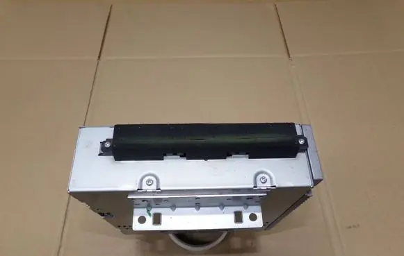Volvo V50 Radio/CD/DVD/GPS head unit 30752578