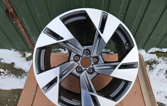 Audi e-tron R20 alloy rim 4KE601025T
