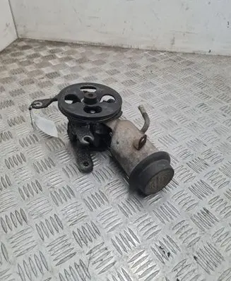 Toyota Yaris Power steering pump TOYODA