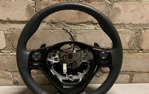Peugeot 108 Steering wheel 451000H070 PY61818542201