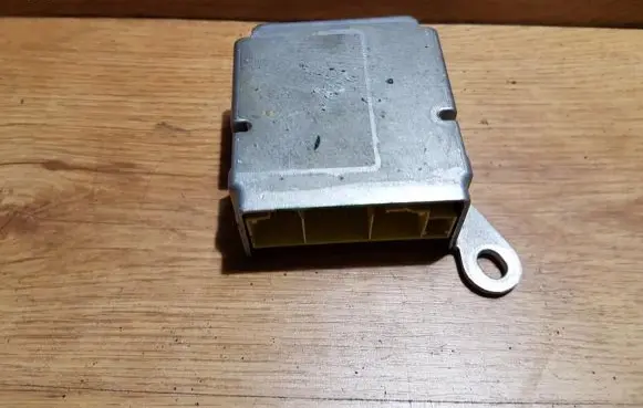 Nissan Primera Airbag control unit/module 0285001420