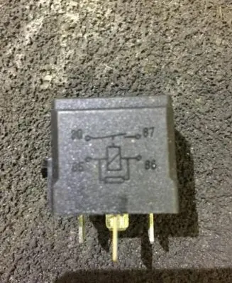 Mercedes-Benz A W168 Other relay a0025421319 4ra00779100