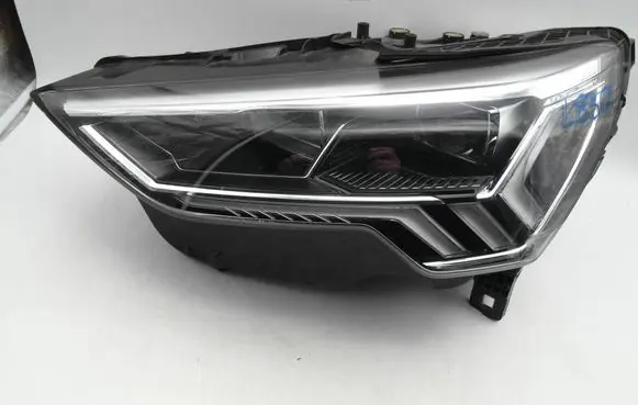 Audi Q3 F3 Headlight/headlamp 83A941033 11010650000