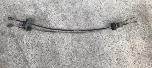 Opel Zafira B Gear shift cable linkage 55351948