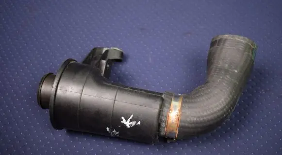 Mini One - Cooper Clubman R55 Intercooler hose/pipe 1017378 13712753075