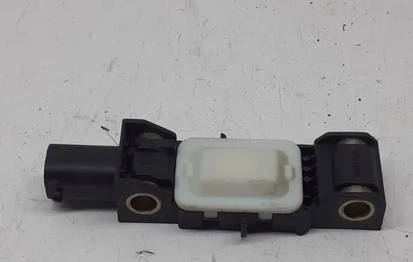 Chrysler Voyager Airbag deployment crash/impact sensor 04727069AD