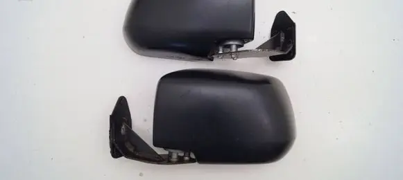 Isuzu D-Max Manual wing mirror 
