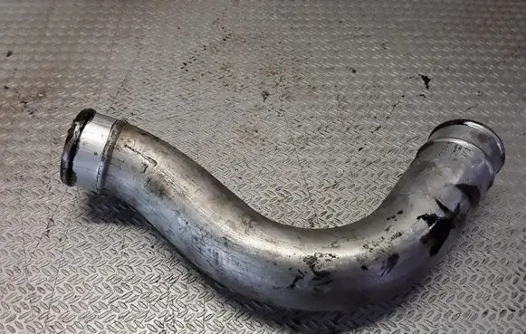 BMW 5 E39 Intercooler hose/pipe