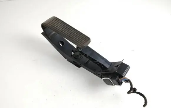 Mercedes-Benz S W221 Accelerator throttle pedal A2203000104