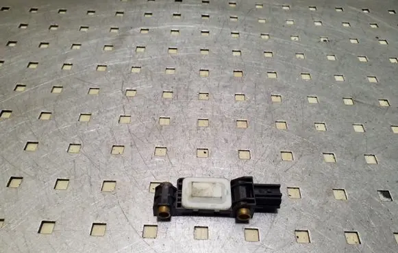 Audi A4 S4 B7 8E 8H Airbag deployment crash/impact sensor 8E0959643B