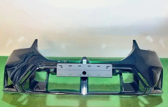 BMW M5 G90 Front bumper 921000034
