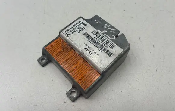 Mercedes-Benz E W210 Airbag control unit/module 0018202126
