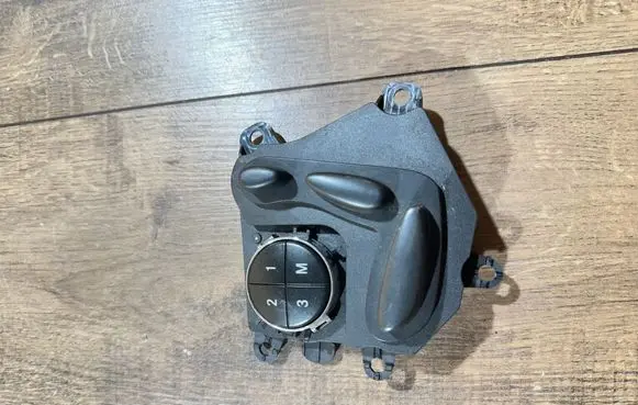 Mercedes-Benz E W211 Seat control switch 2118207810 03464215