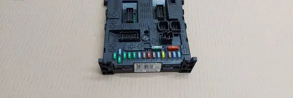 Peugeot 5008 Comfort/convenience module 966405908002