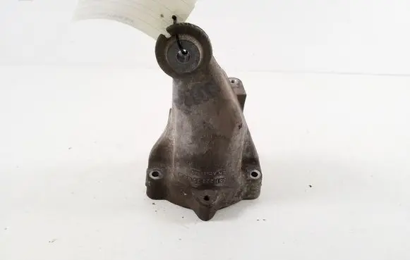 Mercedes-Benz E W212 Engine mounting bracket A6512233504