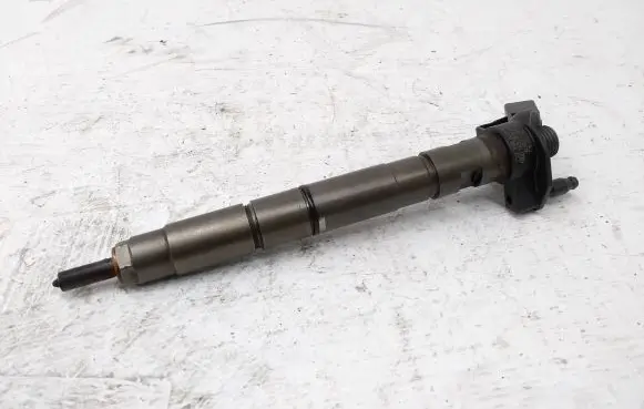 Audi A6 S6 C6 4F Fuel injector 059130277AJ 04451150543142 07100500912