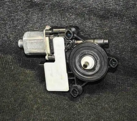 Audi A3 S3 8V Rear door window regulator motor