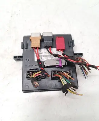 Audi A6 S6 C6 4F Comfort/convenience module 4F0907279 F005V00384 4F0910279