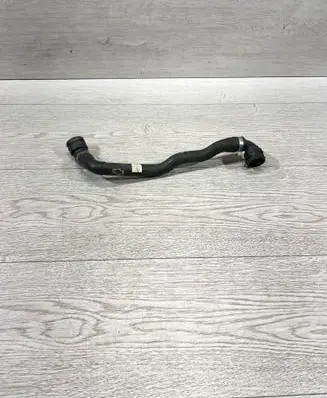 BMW 4 F32 F33 Engine coolant pipe/hose 8634284