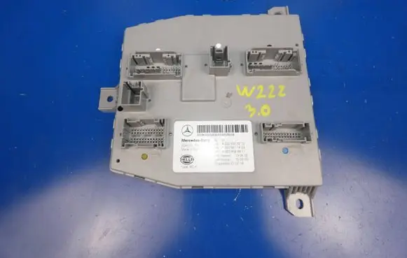 Mercedes-Benz S W222 SAM control unit A2229003212 A2229011403 A2229025811