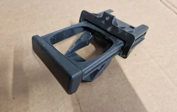 Toyota Hilux (AN10, AN20, AN30) Cup holder 556330K010 556350K010