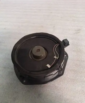 Audi A8 S8 D3 4E Front door speaker 4E0035411A 373021