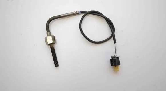 Mercedes-Benz Sprinter W906 Oil temperature sensor 1502964004014 A0071537528