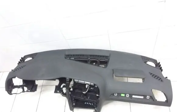 Audi A4 S4 B8 8K Dashboard 8K1857041
