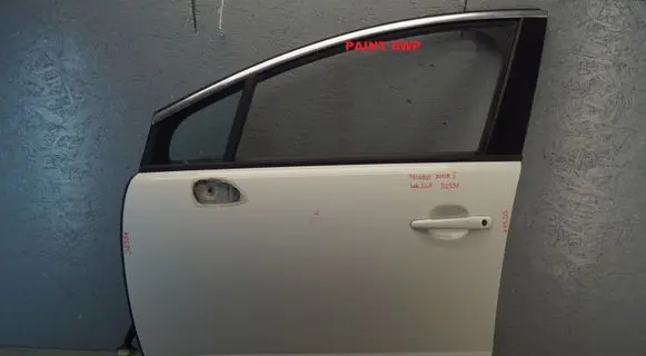 Peugeot 3008 I Front door