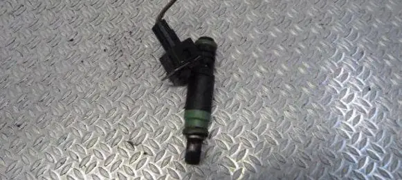 Ford Fiesta Fuel injector 9F93 98MF-BA