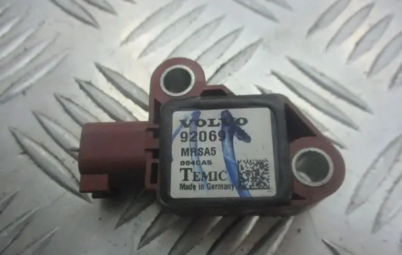 Volvo V50 Airbag deployment crash/impact sensor 9206975