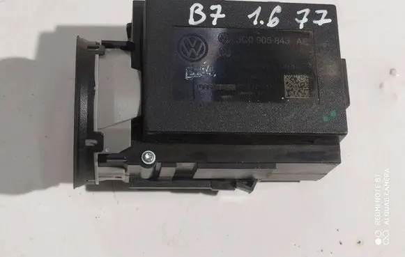 Volkswagen PASSAT B7 Ignition lock 3C0905843AE