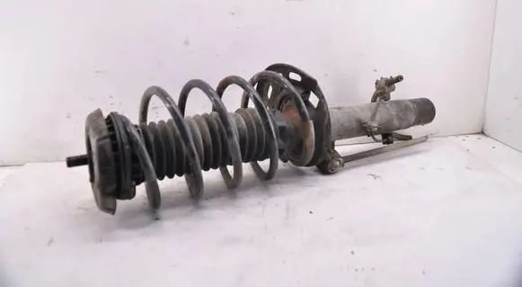 Peugeot 208 I Front shock absorber/damper 