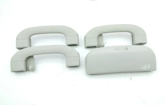 Mercedes-Benz B W245 A set of handles for the ceiling 