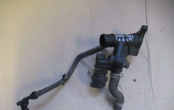 Thermostat/thermostat housing