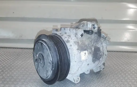 Volkswagen Polo IV 9N3 Air conditioning (A/C) compressor (pump) 6Q0820808
